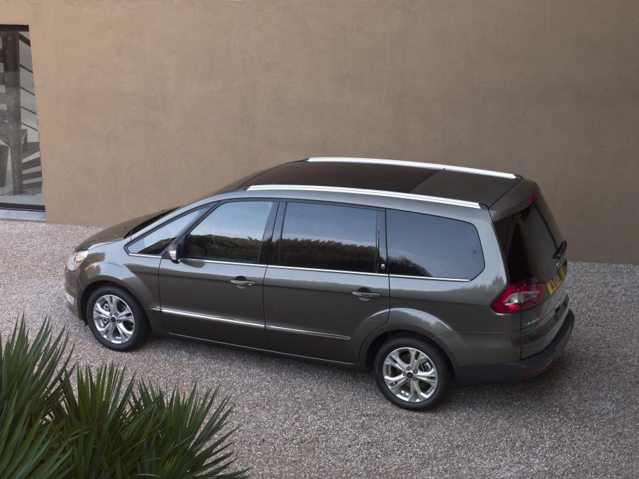  Ford Galaxy 2010 года  (фото 8 из 18)